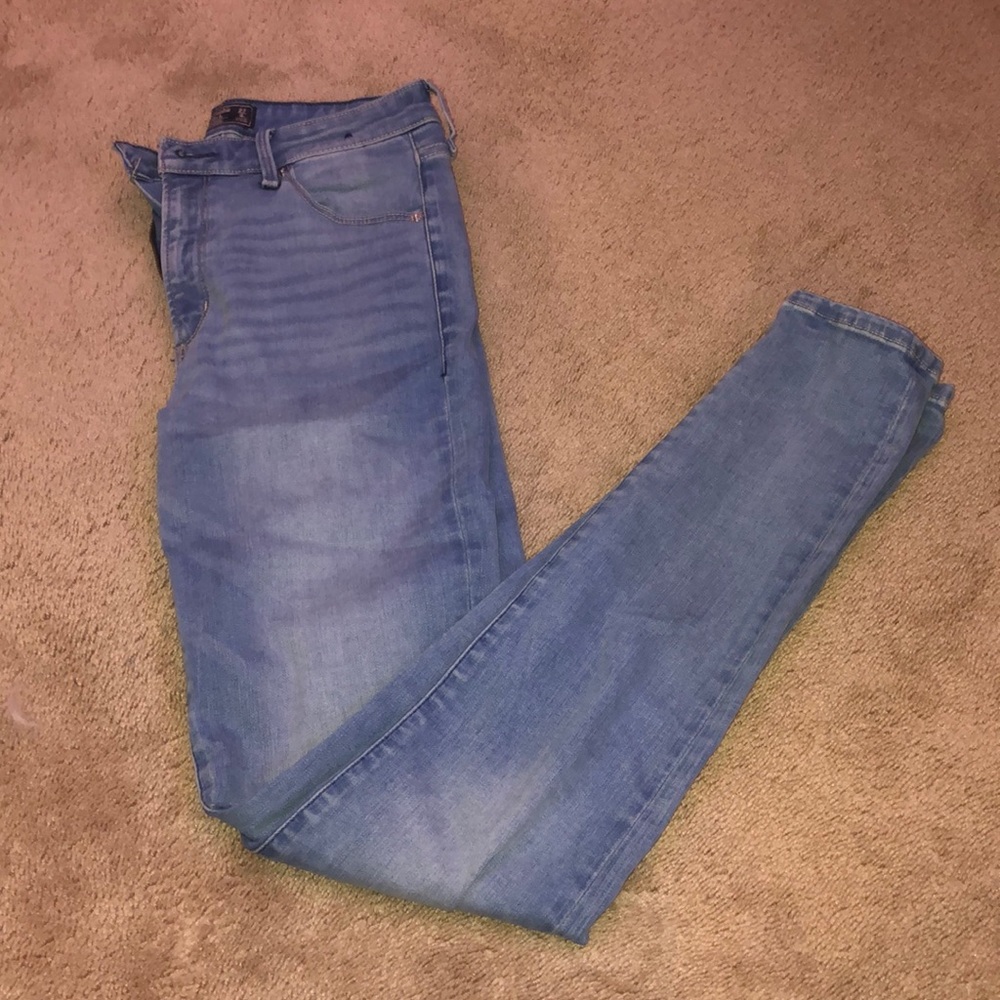 Abercrombie & Fitch Light Wash Super Skinny Jeans